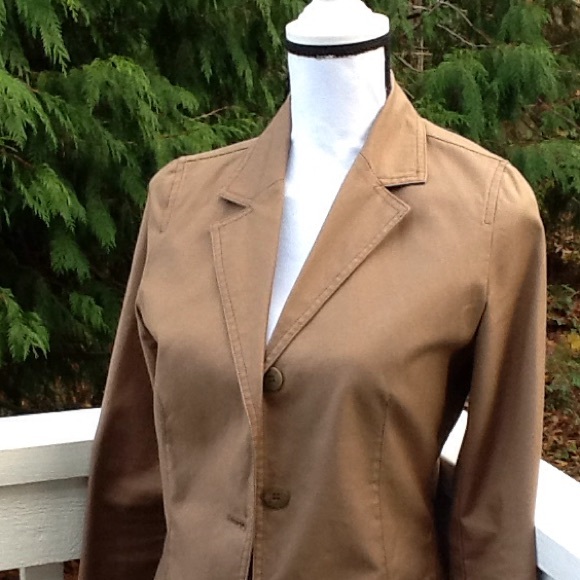 Vince 3-button front blazer - Picture 2 of 8